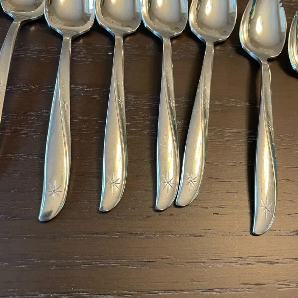 Oneida Community Vintage Starburst Grapefruit Spoons set of 8!